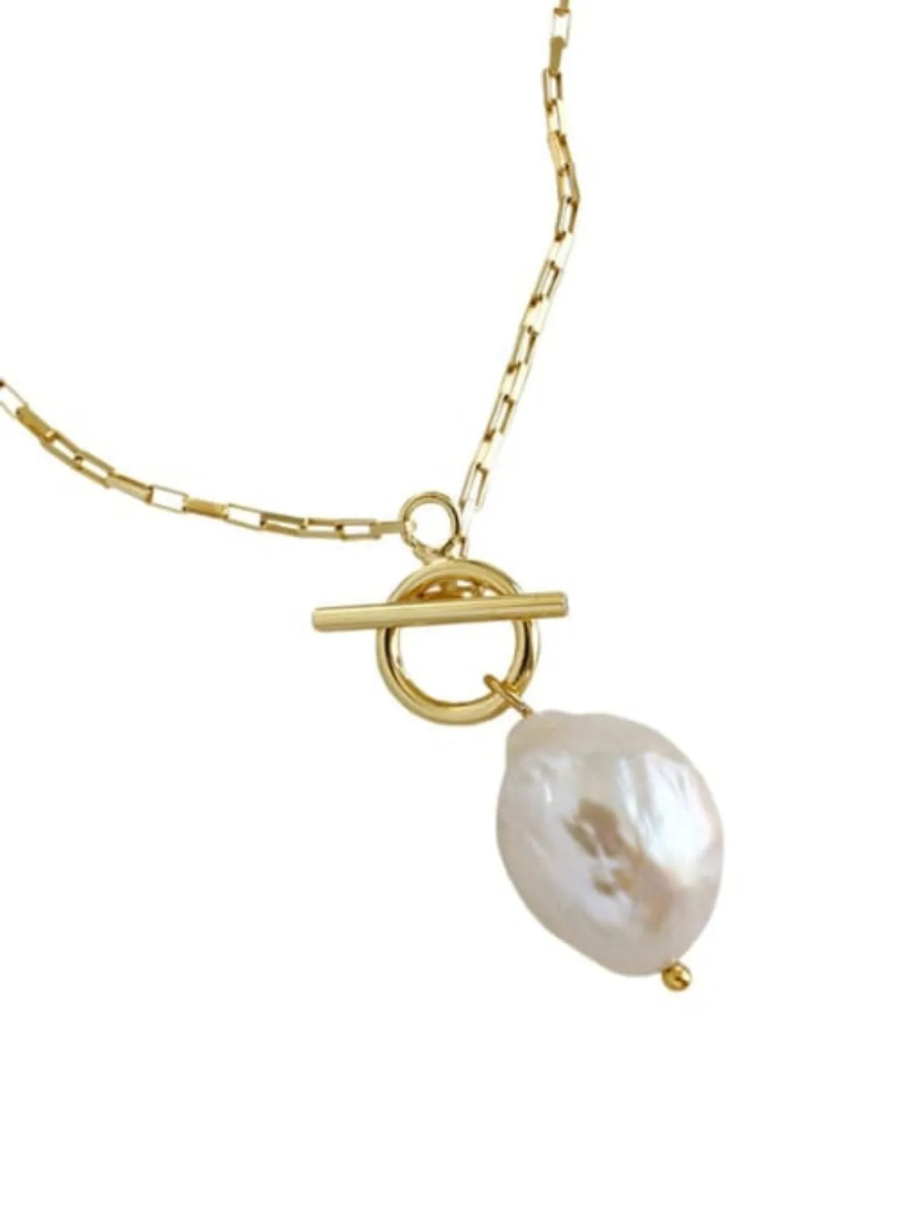 Baroque toggle necklace